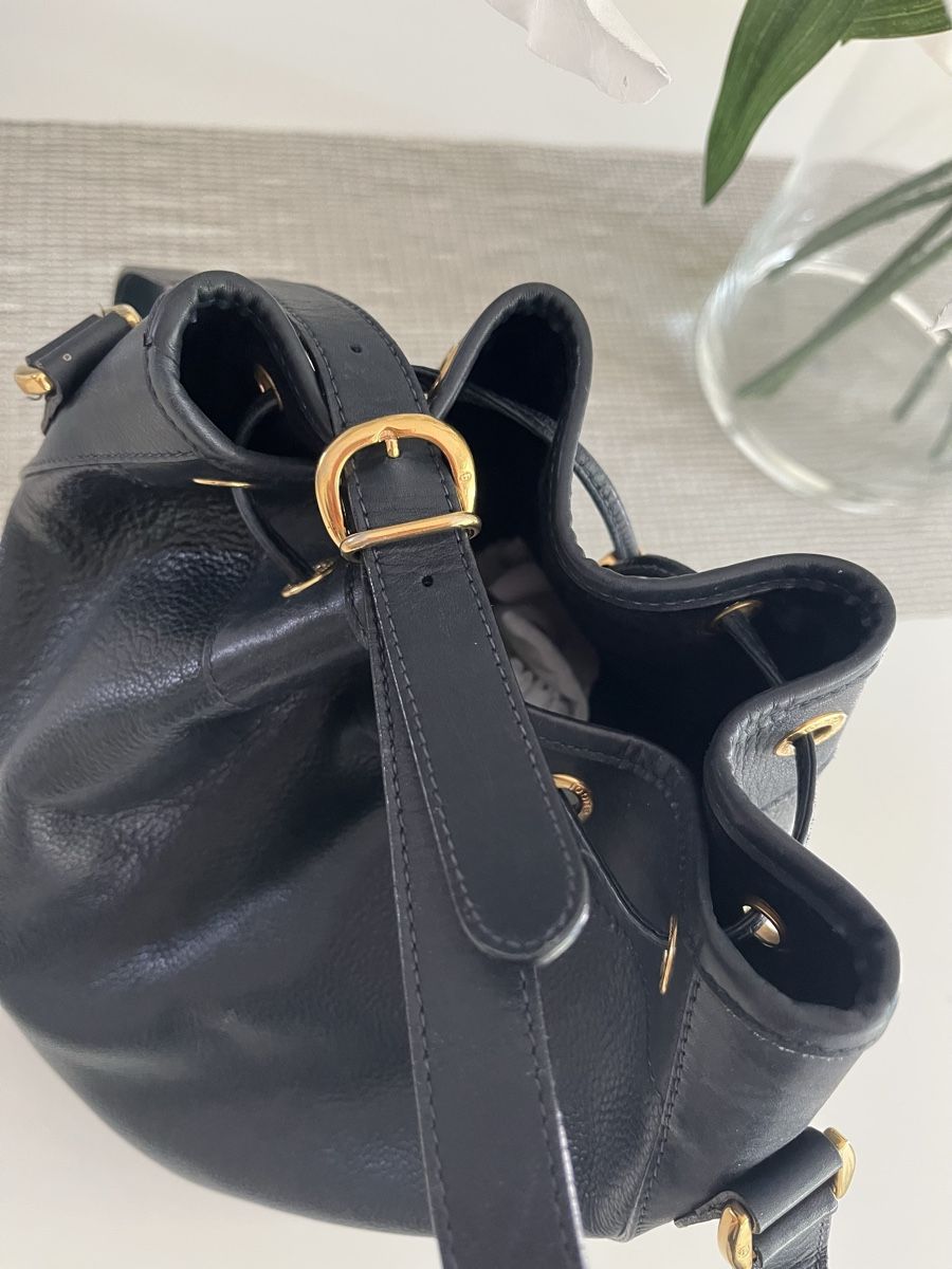 Gucci Borse: Gucci Vintage Navy Bucket Bag – Usato da Männedorf venduto da Helenanne 3