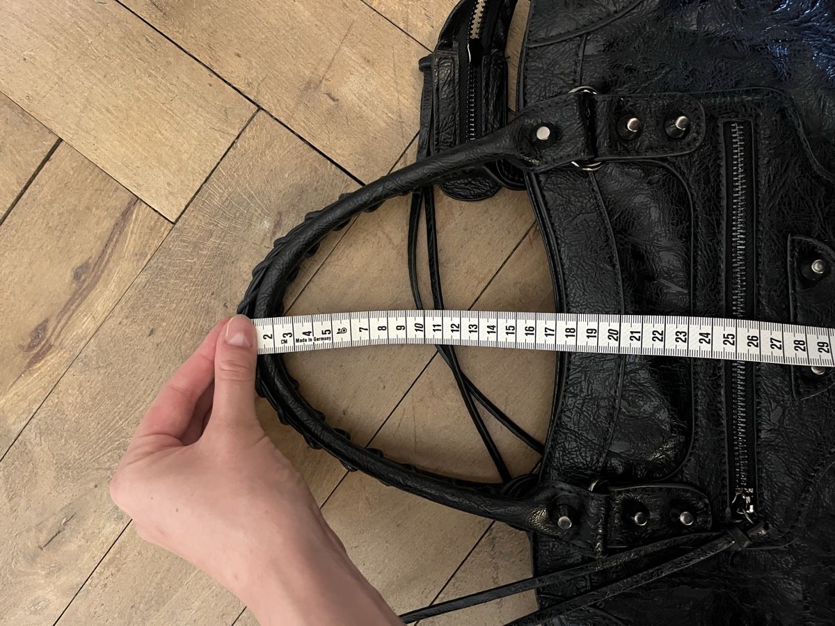 Taschen: Handtasche schwarz Leder , neu – Neu (gemäss Beschreibung) aus Zürich von Melina.A 7