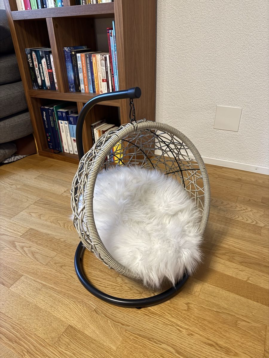 Niches, paniers: Katzenschaukel – Neuf (Voir description) à Brittern par Andrina_Nurse14