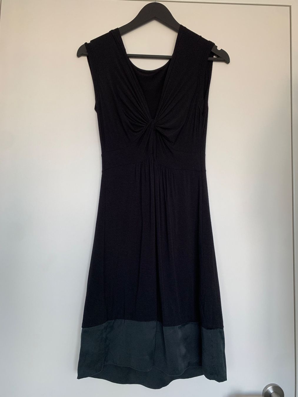 Vestiti: Kleid schwarz mit Seide – Usato da Lachen SZ venduto da Swanche77 2