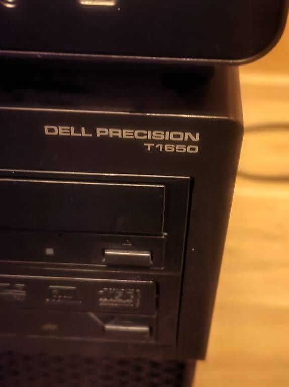 Dell PC: Pc Dell avec 2 écran – Usato da Grimisuat venduto da Drizzt75 1