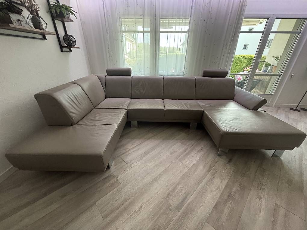 Livique Sofas: Sitzgruppe U-Form, echt Leder – D'occasion à Volketswil par Ducatim6