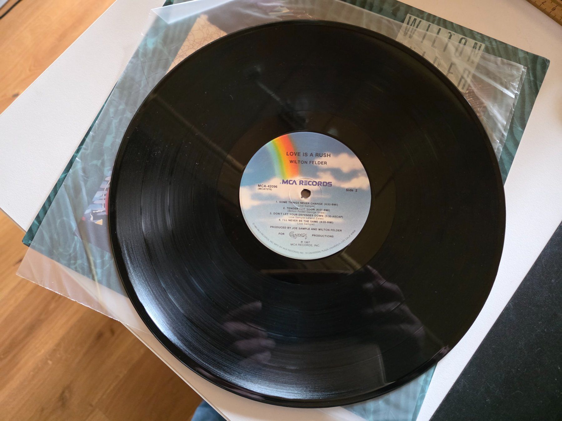 Dischi in vinile: LP: Wilton Felder - Love is a Rush - MCA 42096 – Usato da Walterswil BE venduto da Lonitti 1