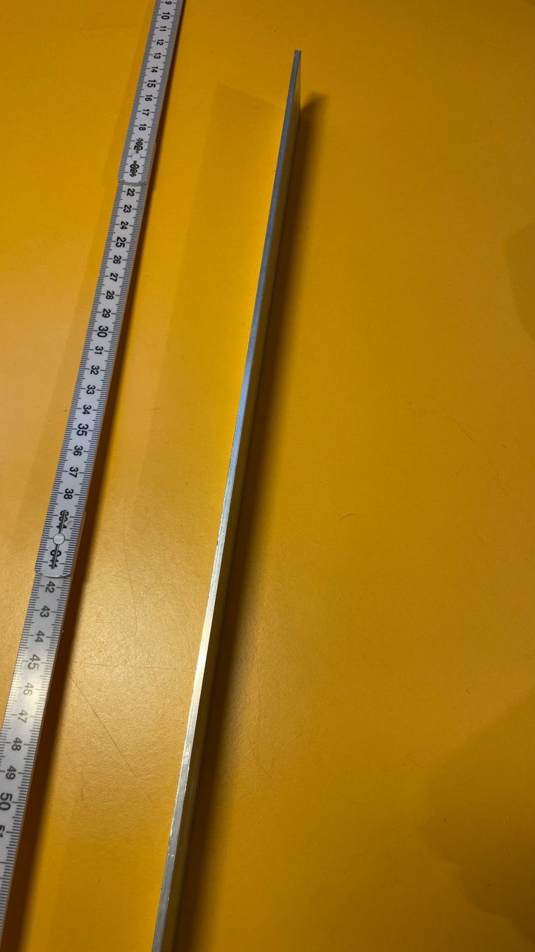 Profilati: Aluminium Flachprofil 63cm lang – Nuovo (secondo la descrizione) da Glattfelden venduto da cybermaxx 1