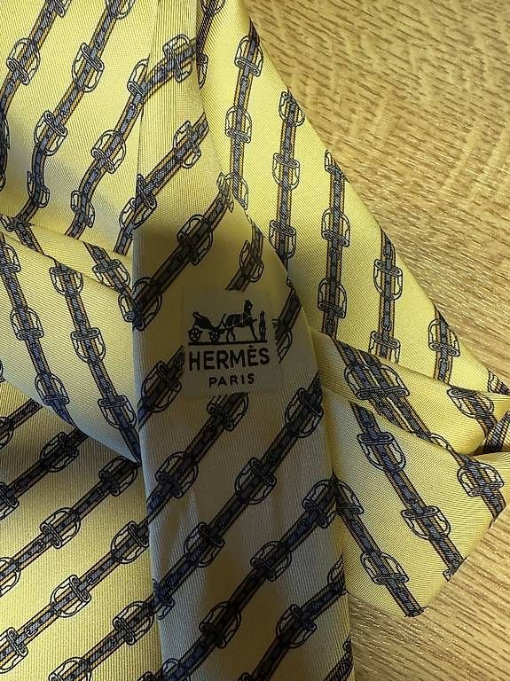 Cravatte: Vintage Hérmes Krawatte / Tie – Usato da Zollikon venduto da Jeep30 1