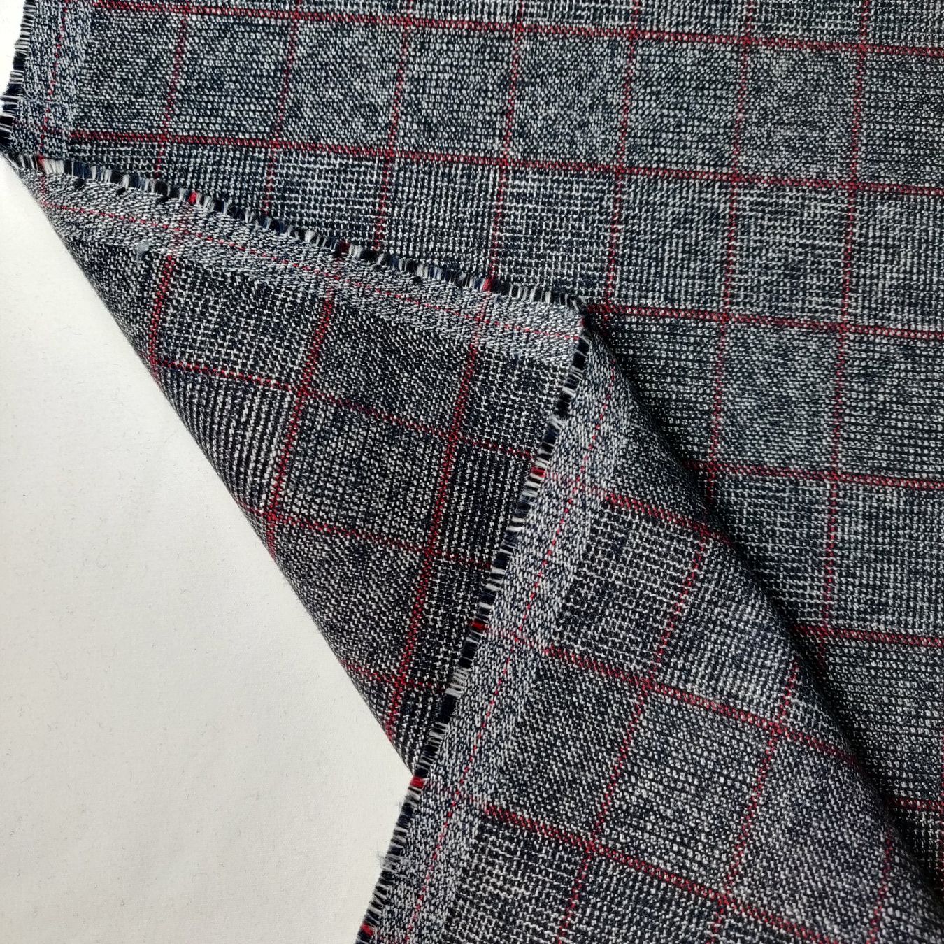 Tessuti: Anzug Stoff Baumwolle Elastan gewoben 2.1x1.50m grigio rosso – Nuovo (secondo la descrizione) da Lufingen venduto da Voyager7