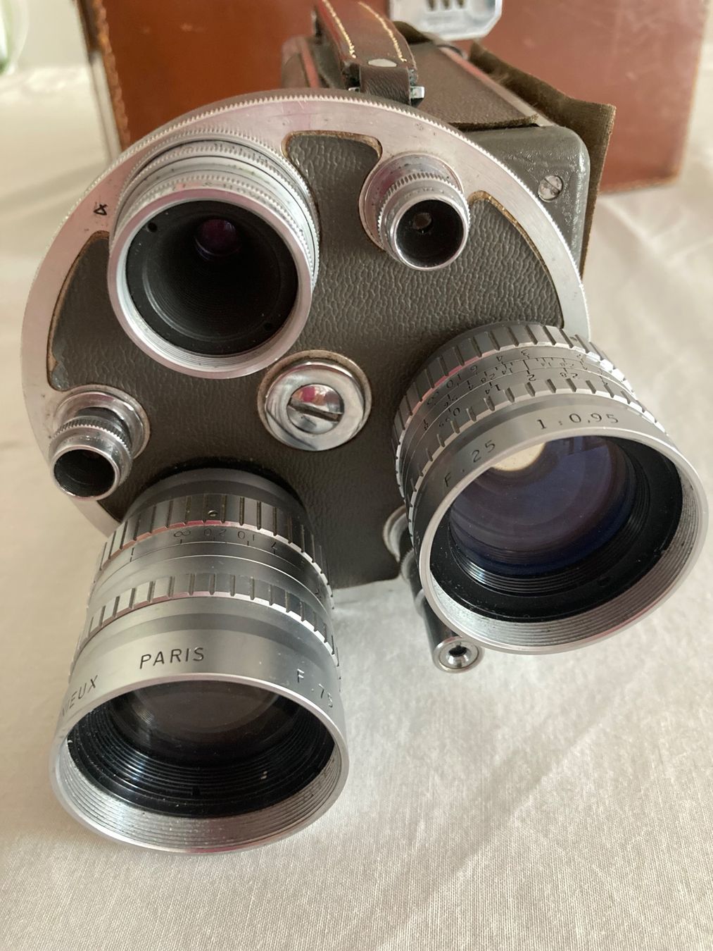 Camcorder: Caméra 16 mm Bell & Howell avec 3 optiques mythiques – Gebraucht aus Genève von Patchmaster 2