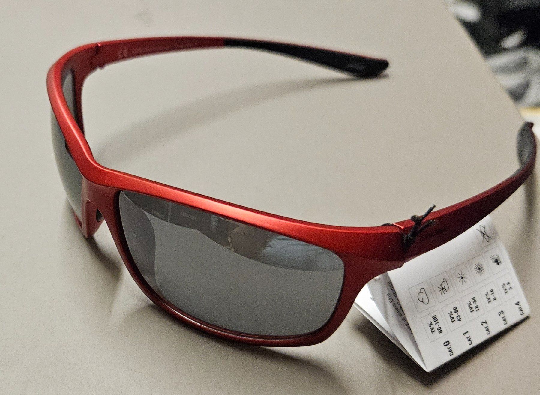 Occhiali & Lenti: Sport-Sonnenbrille "Central Square" – Nuovo (secondo la descrizione) da Dachsen venduto da Topparts1 2