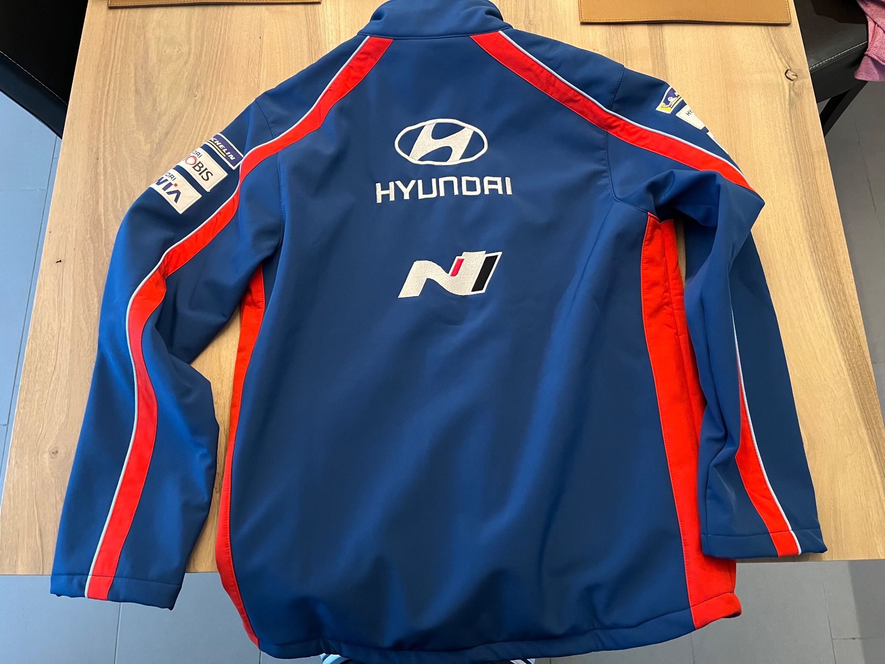 Giacche: Hyundai N Jacke, Softshell, Top Zustand – Nuovo (secondo la descrizione) da Rüfenach AG venduto da luciferus 3