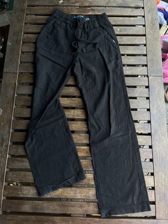 Schöne Leinenhose in Schwarz