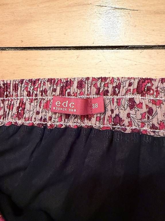 Esprit Gonne: EDC by Esprit Jupe 38 – Usato da Pfungen venduto da nad_vt7k 2
