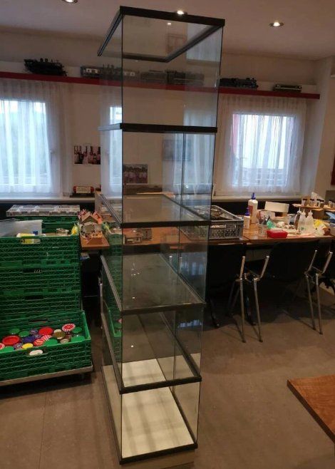 Vitrinen: Ausstellungsvitrine – Gebraucht aus St. Margrethen SG von tribeli98 8