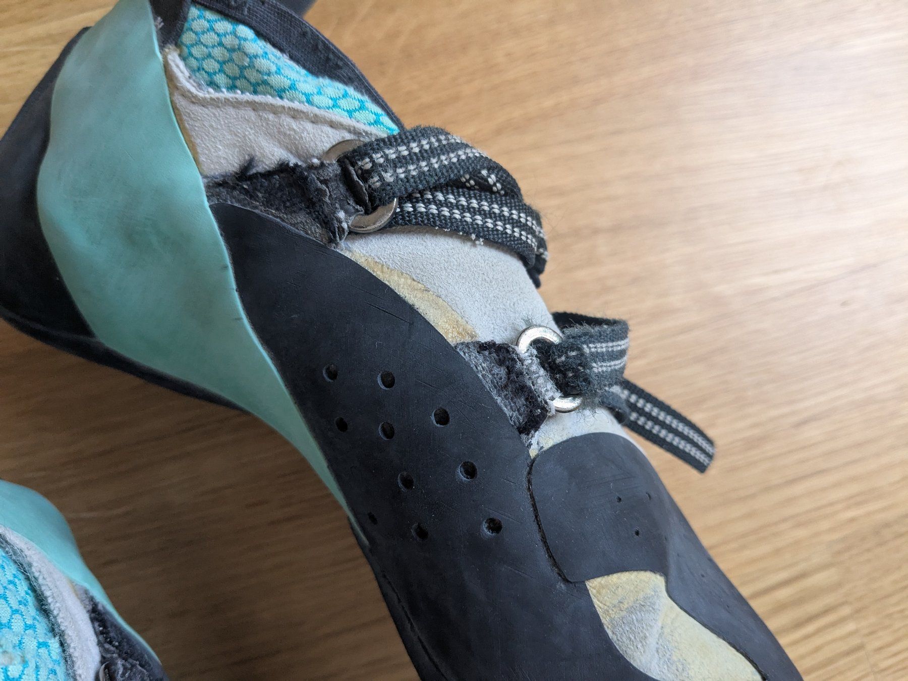 Scarpe da uomo: Chausson grimpe Tenaya taille 36 1/4 – Usato da Genève venduto da maiakovski 4
