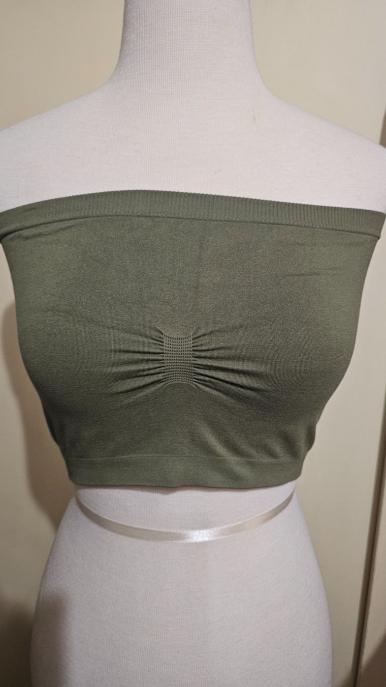 Tops: Grünes Bandeau-Top, Gr. L – Gebraucht aus Oberengstringen von Asteroid56