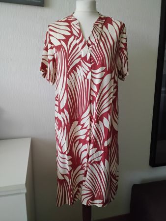 Robe d'été H&M motif feuilles, taille XS, neuve