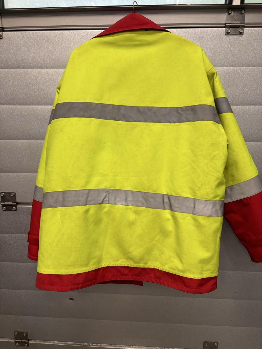 Giacche: Feuerwehr Jacke  – Usato da Wegenstetten venduto da mcfly321 1