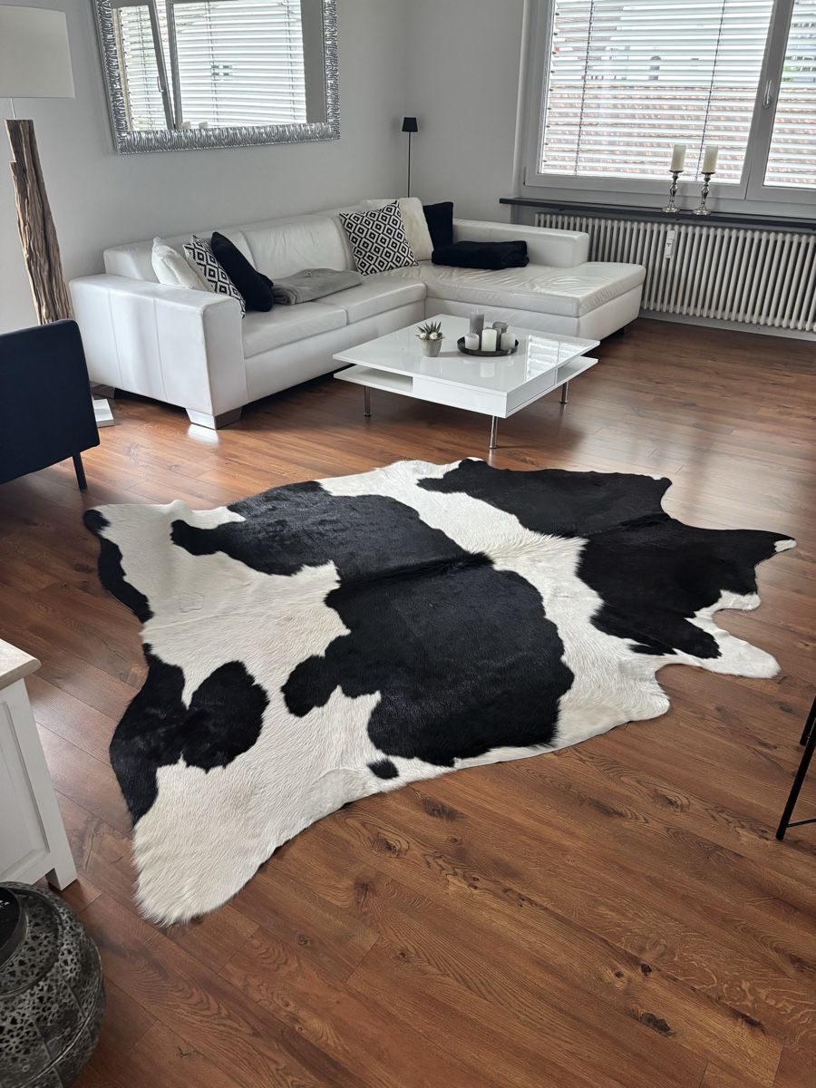 Tappeti: Kuhfell schwarz/weiss – Usato da Tägerwilen venduto da sandy_72 1