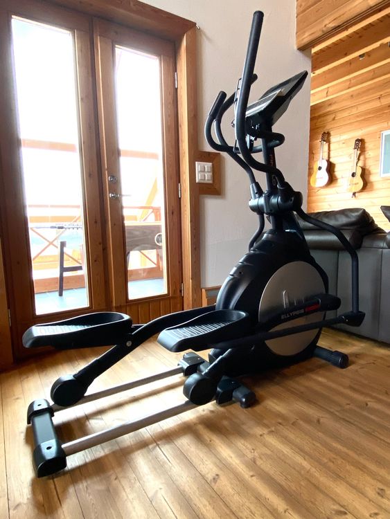 Finnlo Ellypsis E3000 Crosstrainer (D'occasion) à Weingarten-Kalth