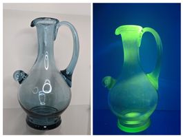 antike blaue mundgeblasene Bubbleglas Vase Karaffe Uranglas