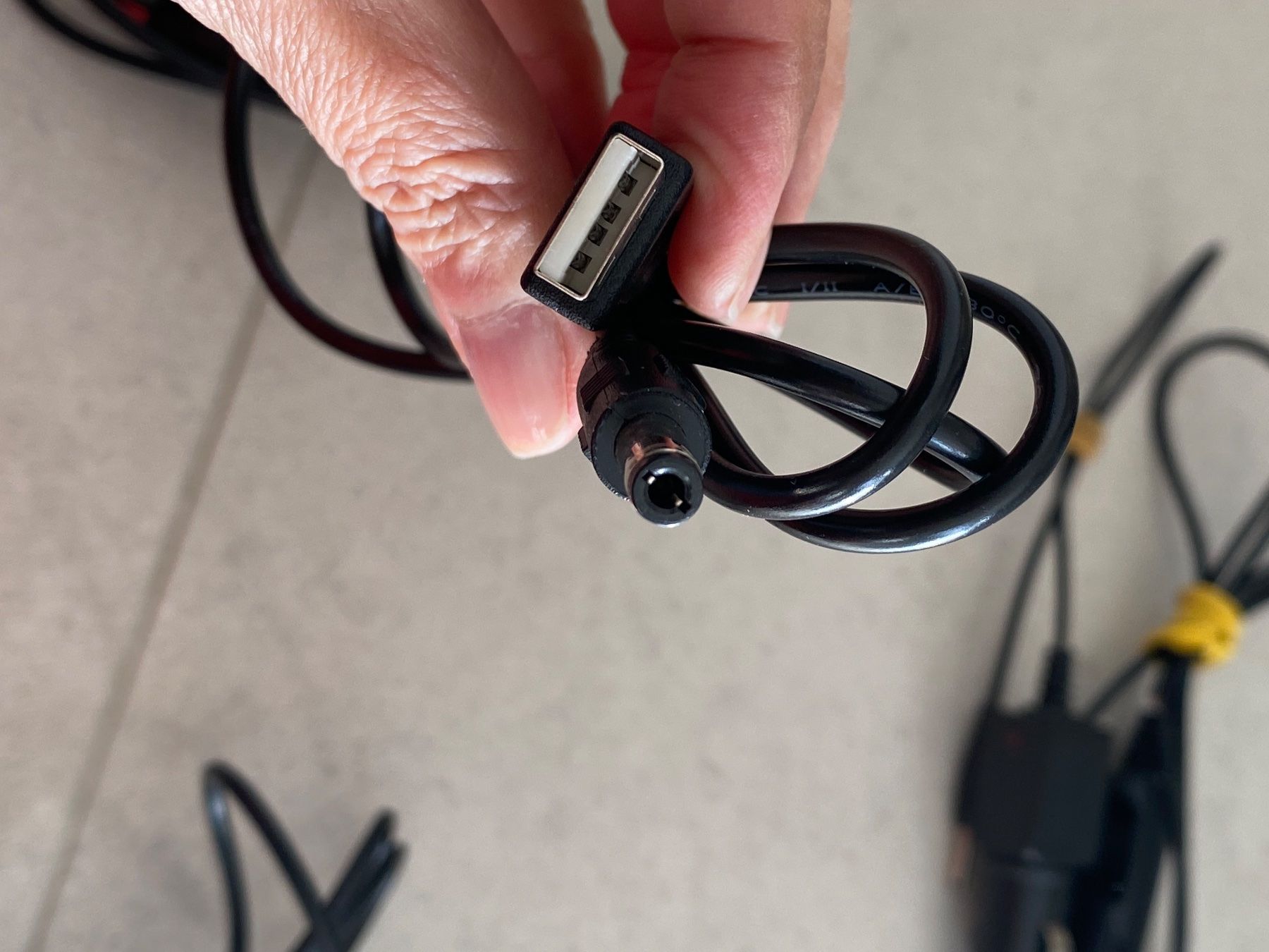 Ladegeräte: 5x verschiede Kabel Plugins (auch fürs Auto) – Neu (gemäss Beschreibung) aus niederbipp von Esbenz 3