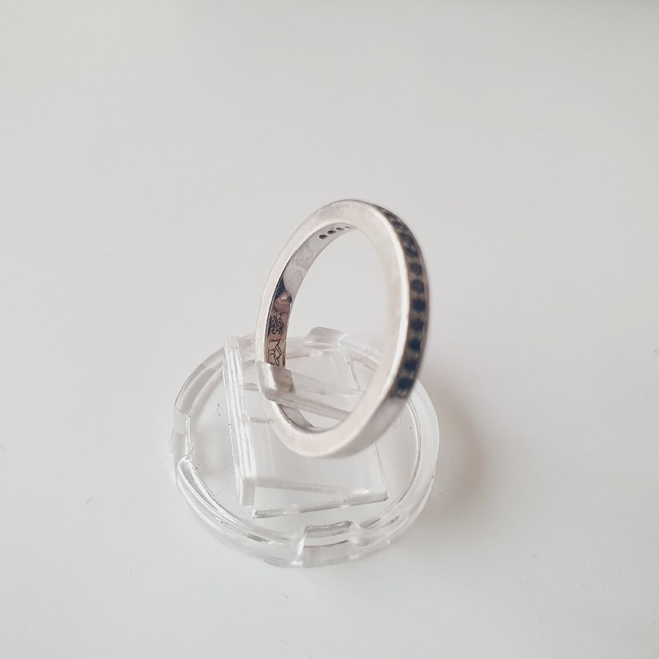 Anelli: Silber Ring Damenring   925  mit  Steinen Größe 18,2 mm – Usato da Kreuzlingen venduto da Wunderkiste123 4