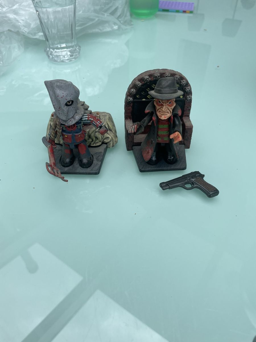 Figuren: Figurine Freddy Jason vendredi 13 – Gebraucht aus Les Brenets von serialdrink