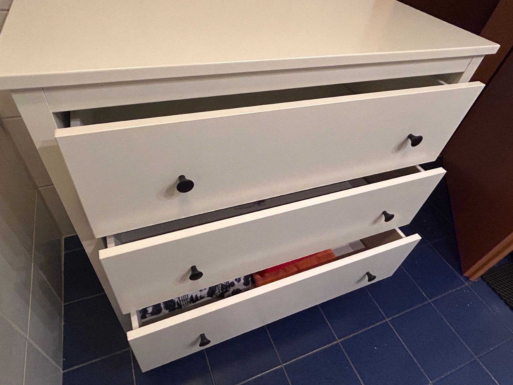 Ikea Cassettiere: Weisse Kommode – Usato da Gettnau venduto da Serena123 3