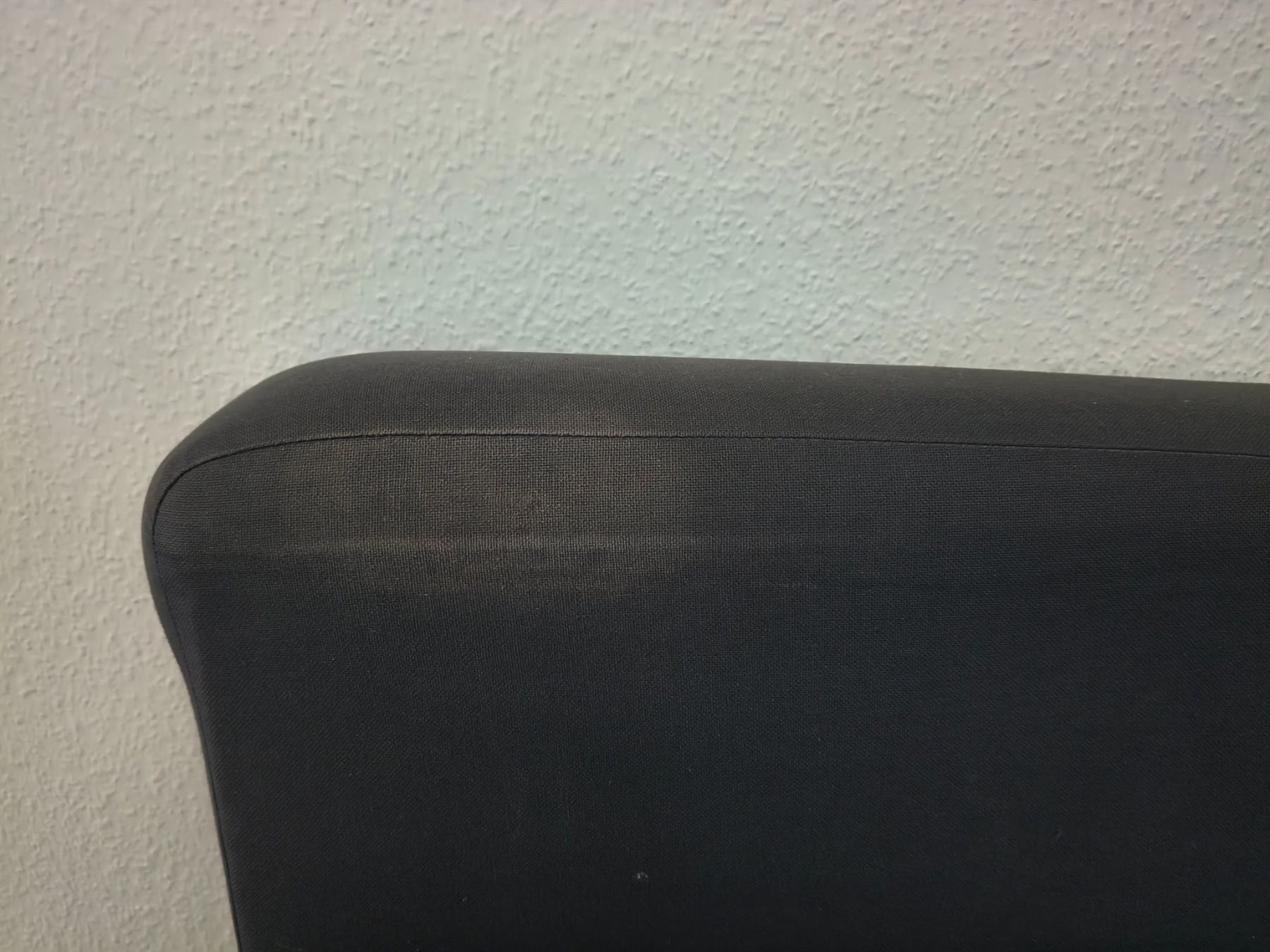 Ikea Divani: Klein Schlafsofa von Ikea – Usato da Zürich venduto da sba_t5tq 2
