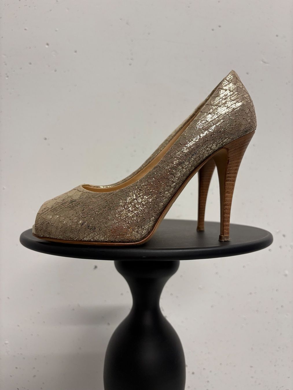 Zanotti Scarpe da donna: Giuseppe Zanotti Pumps Gold Gr. 37.5 Python Optik 11cm Leder – Nuovo (secondo la descrizione) da Regensdorf venduto da secondchancefashion