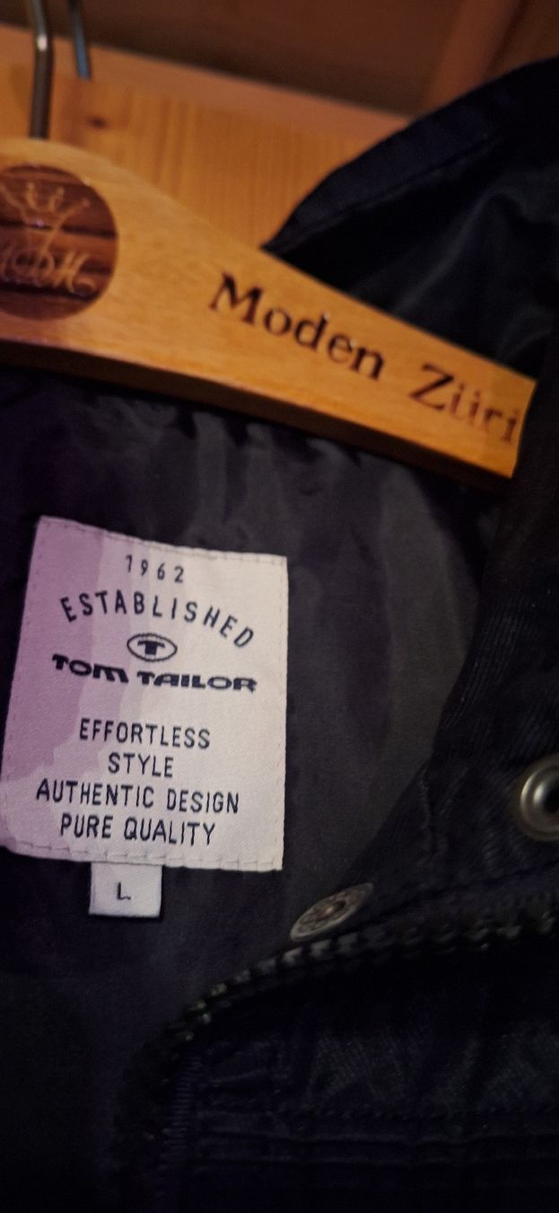 Tom Tailor Giacche: Tom Tailor Übergangsjacke schwarz Gr. L – Usato da Männedorf venduto da Livingston 2