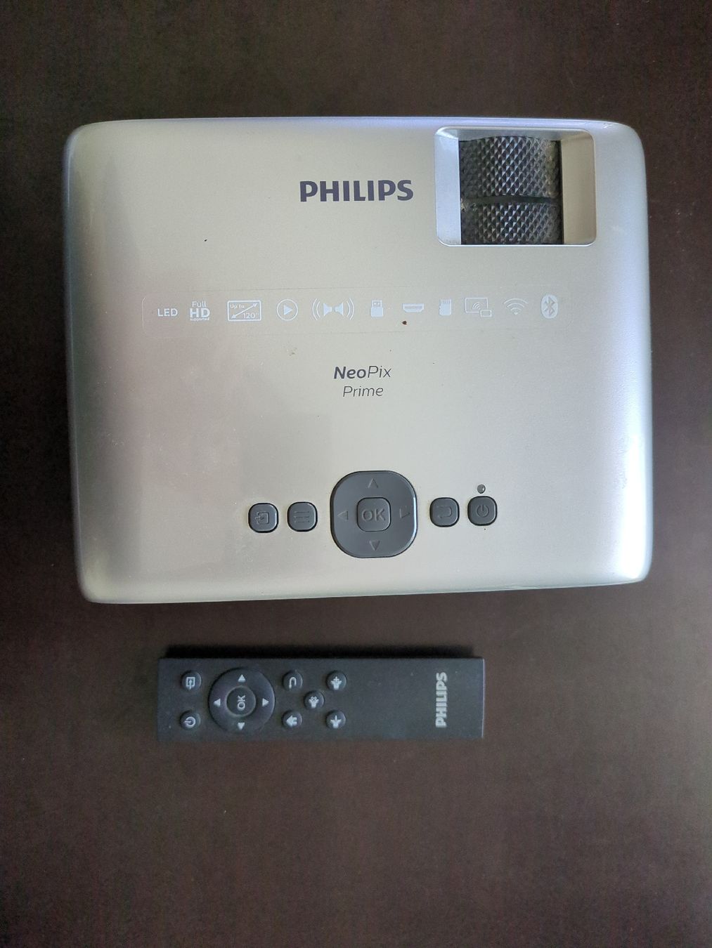 Philips Videoprojektoren: Philips NeoPix Prime Projector – Gebraucht aus Bern von han_lx9c