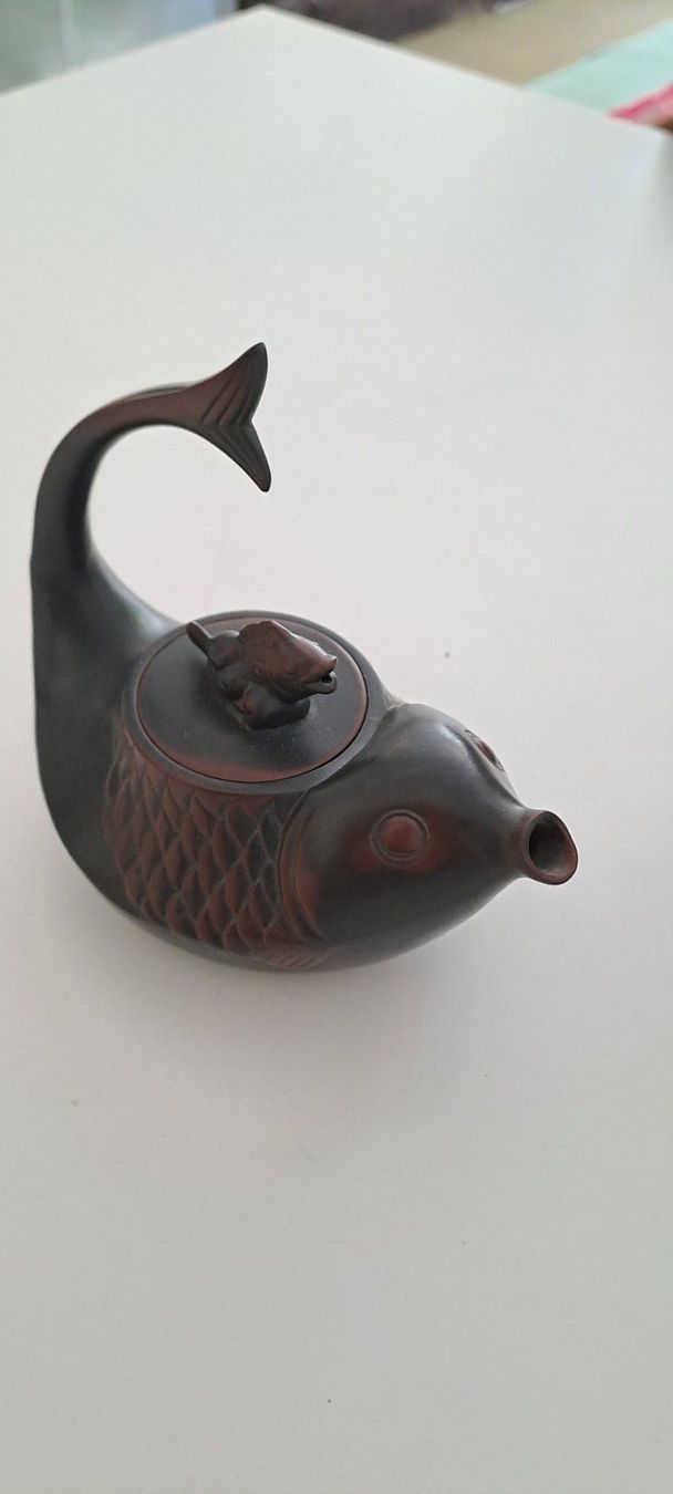 Teiere: Teekännchen aus China - Fischform -  Ton – Usato da Zürich venduto da Michel1896