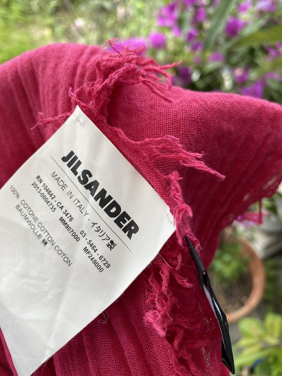 Jil Sander Foulard & Sciarpe: Schal Jil Sander – Nuovo (secondo la descrizione) da Kaiseraugst venduto da RJ03