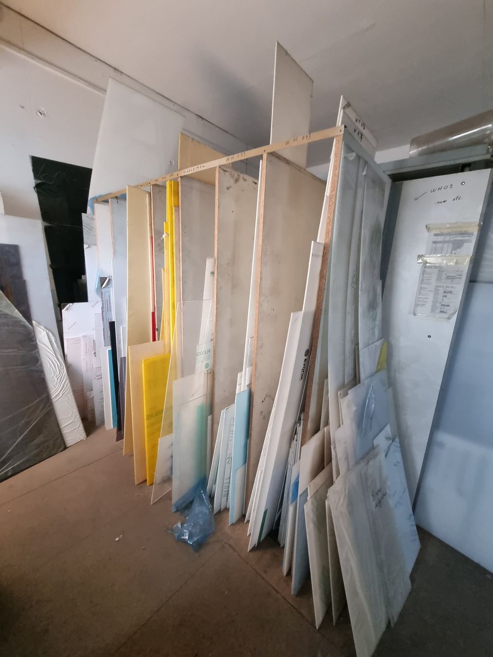 Tutte le macchine: 114. GROSSER Posten Plexiglas/ Acrylglas / Dibond usw. – Usato da Deitingen venduto da RRD2010 3