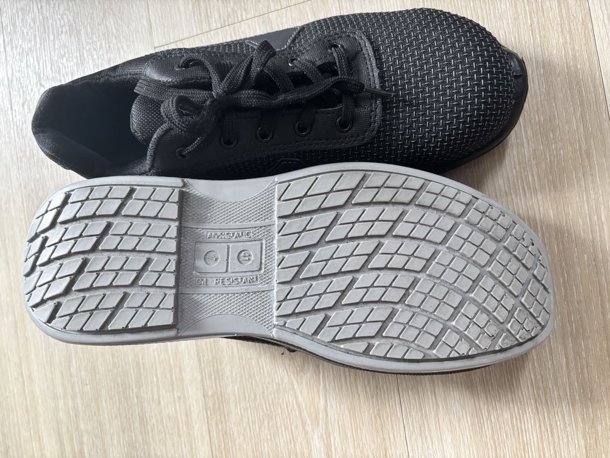 Herrenschuhe: Arbeits schuhe Schwarz Grösse 41  – Gebraucht aus St. Gallen von JennysFlohmi 3