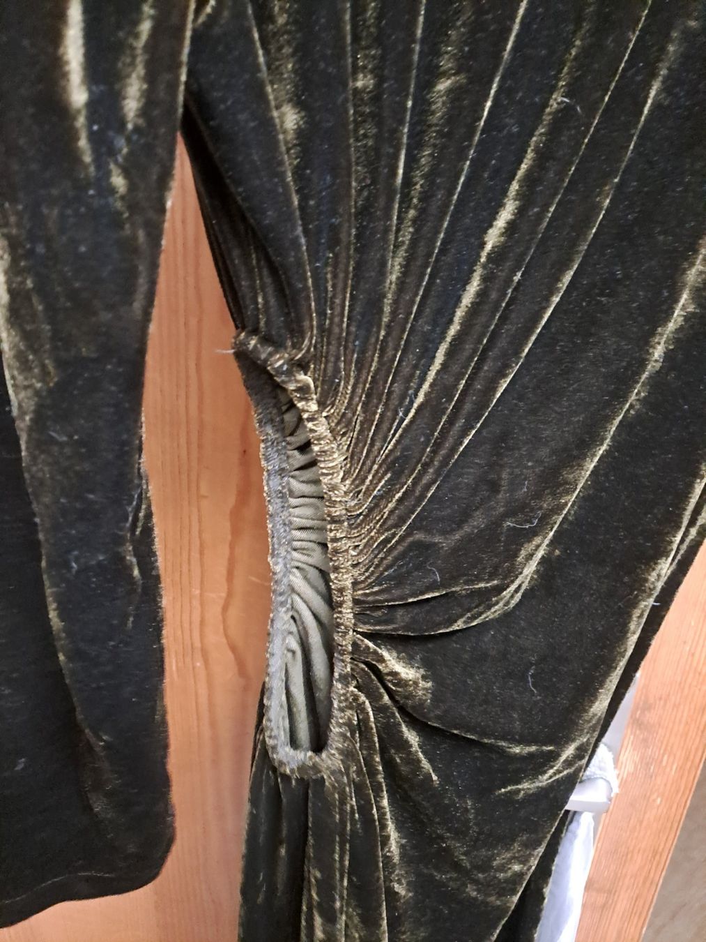 H&M Vestiti: Samtkleid Gr.L H&M – Nuovo (secondo la descrizione) da Emdthal venduto da kasira 3