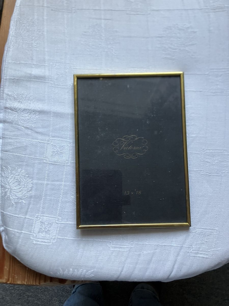 Bilderrahmen: 2 Fotorahmen 13x 18 cm – Gebraucht aus Lyss von Punktum01 4