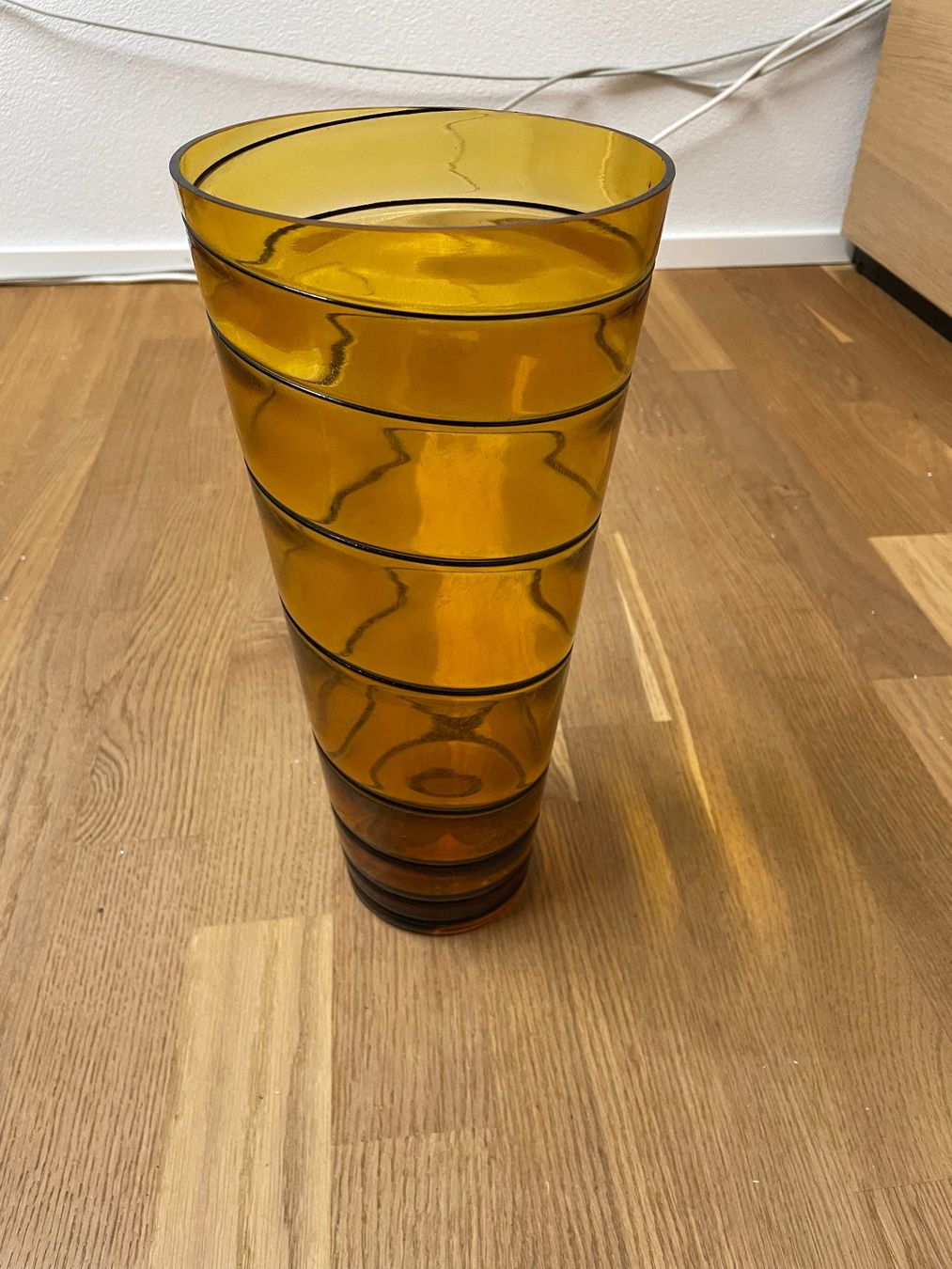 Vasi & Recipienti: Vase, 16cm Durchmesser, 35cm hoch – Nuovo (secondo la descrizione) da Embrach venduto da pifu_gmbh