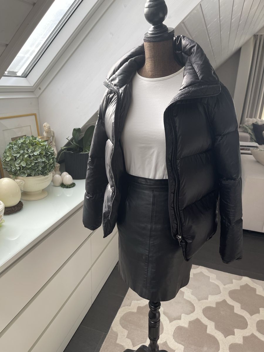 Mango Jacken: MANGO Daunenjacke Schwarz – Gebraucht aus Winkel von Glamour-Style 3
