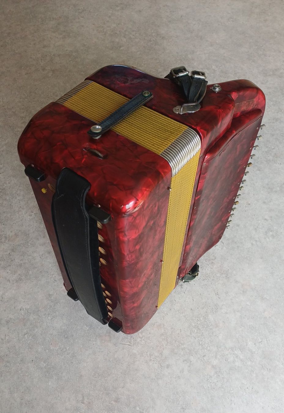 Record Musikinstrumente: Schweizer Record Grandioso – Gebraucht aus Reichenburg von Ruki7 5