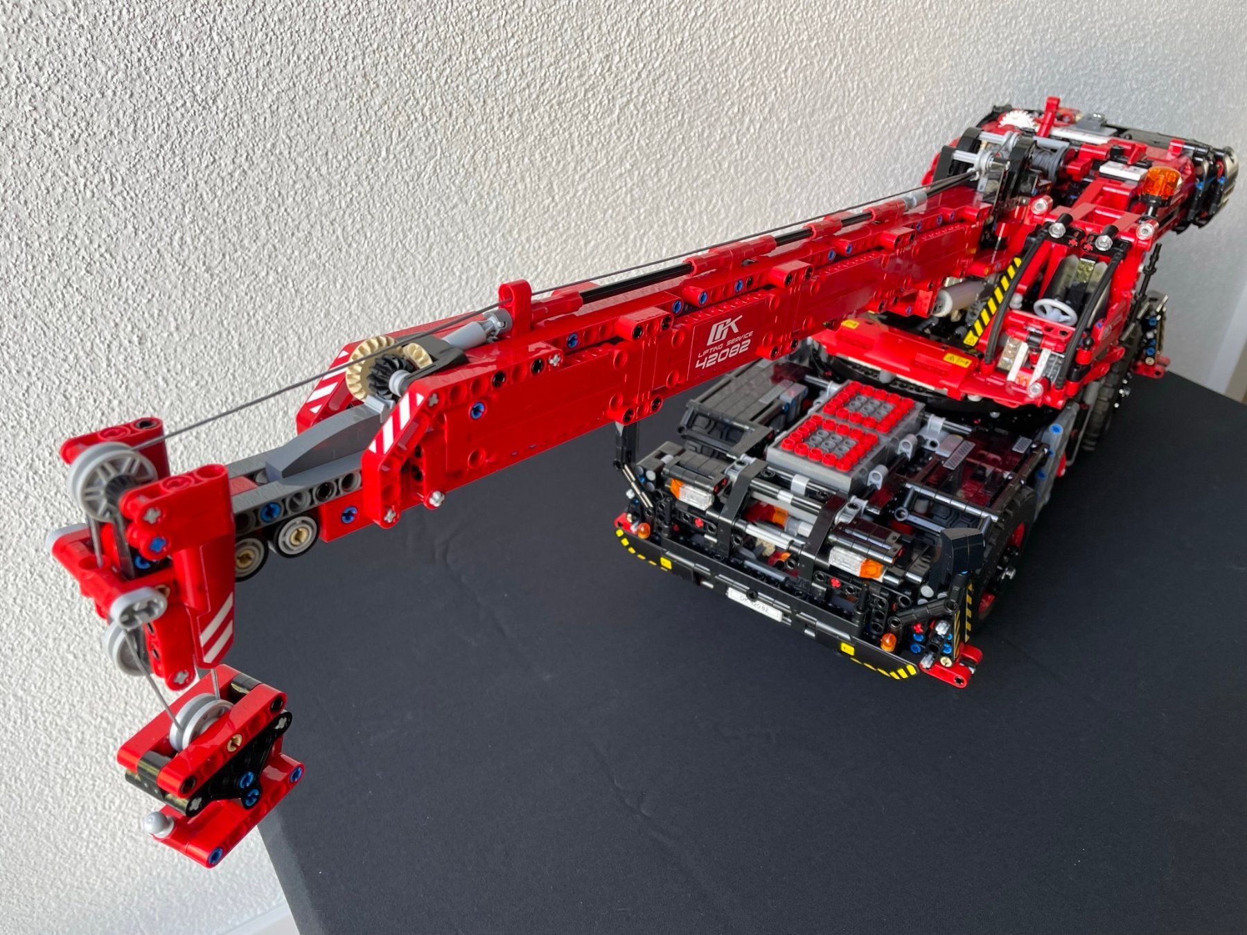 Lego Baukästen: Lego Technic 42082 mit Bauanleit. + OVP – Gebraucht aus Henggart von  2