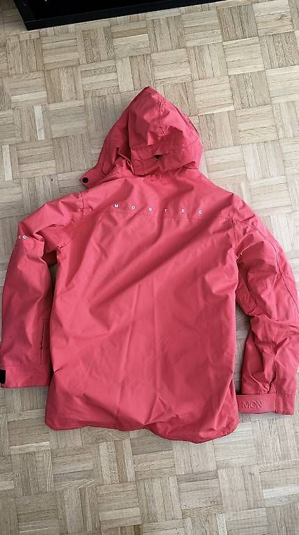 Sci: Ski- Snowboardjacke Montec Gr. L – Usato da Ebikon venduto da CorinaD01 1