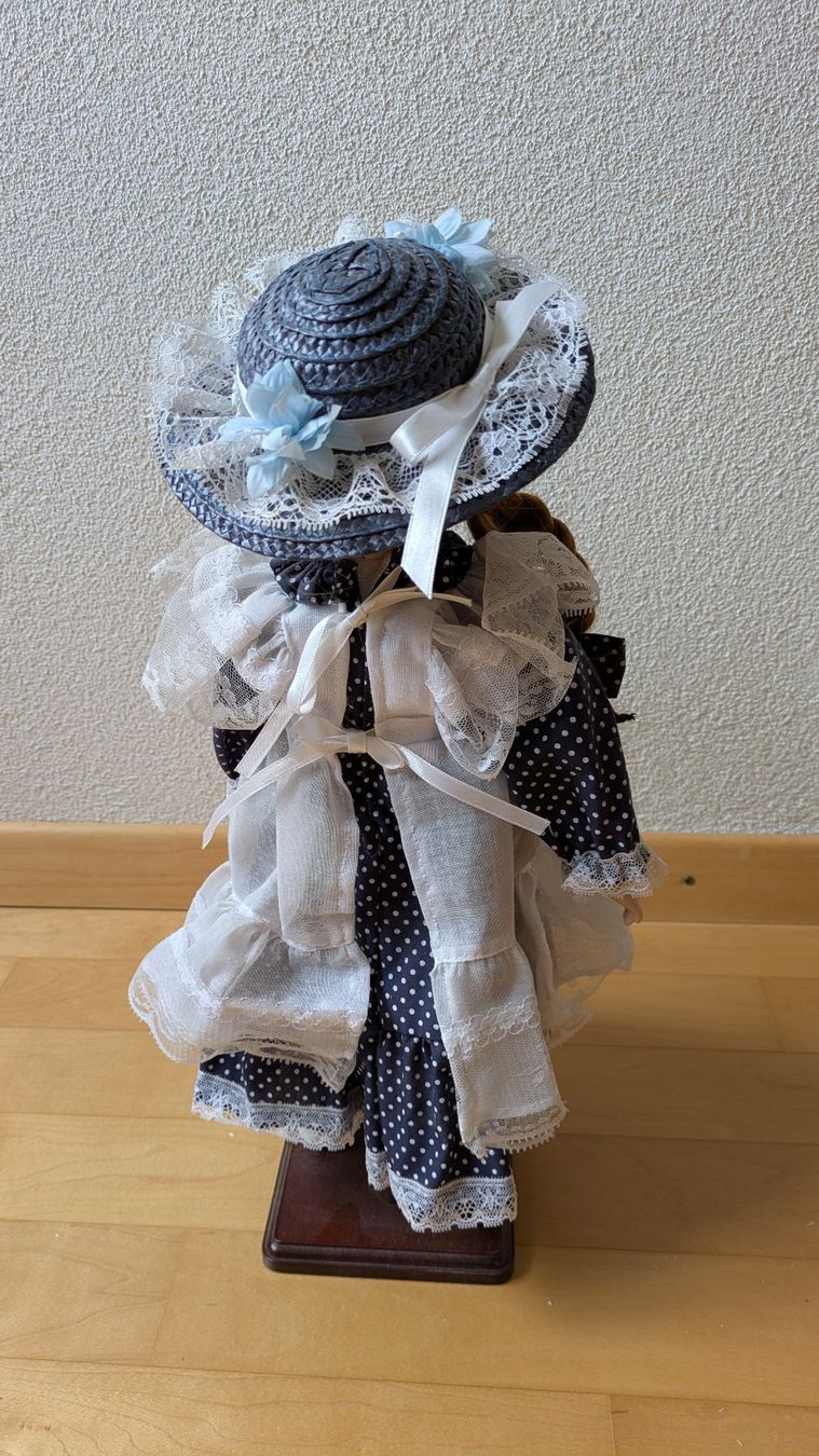 Bambole: Puppe Imogen (the promenade collection) – Usato da Münsingen venduto da Schnarchler 2