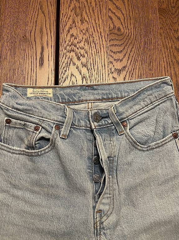 Levi's Jeans: Levi's Damen Premium Jeans W24/W26 – Gebraucht aus Spreitenbach von Levin1983 2