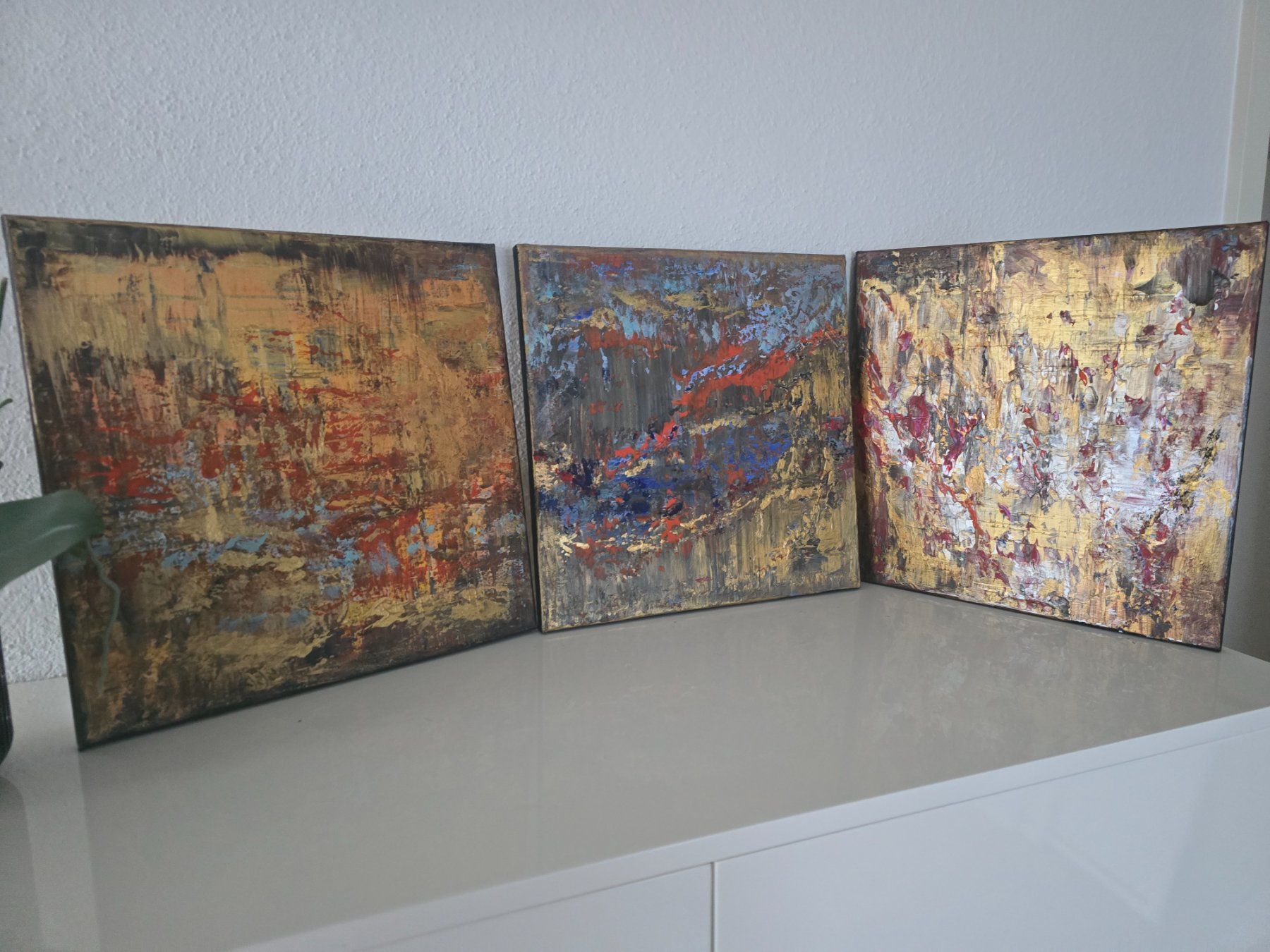 Dipinti: Acrylbilder 40x40 cm mit goldene Farben – Nuovo e nell'imballaggio originale da Beinwil am See venduto da Superchance