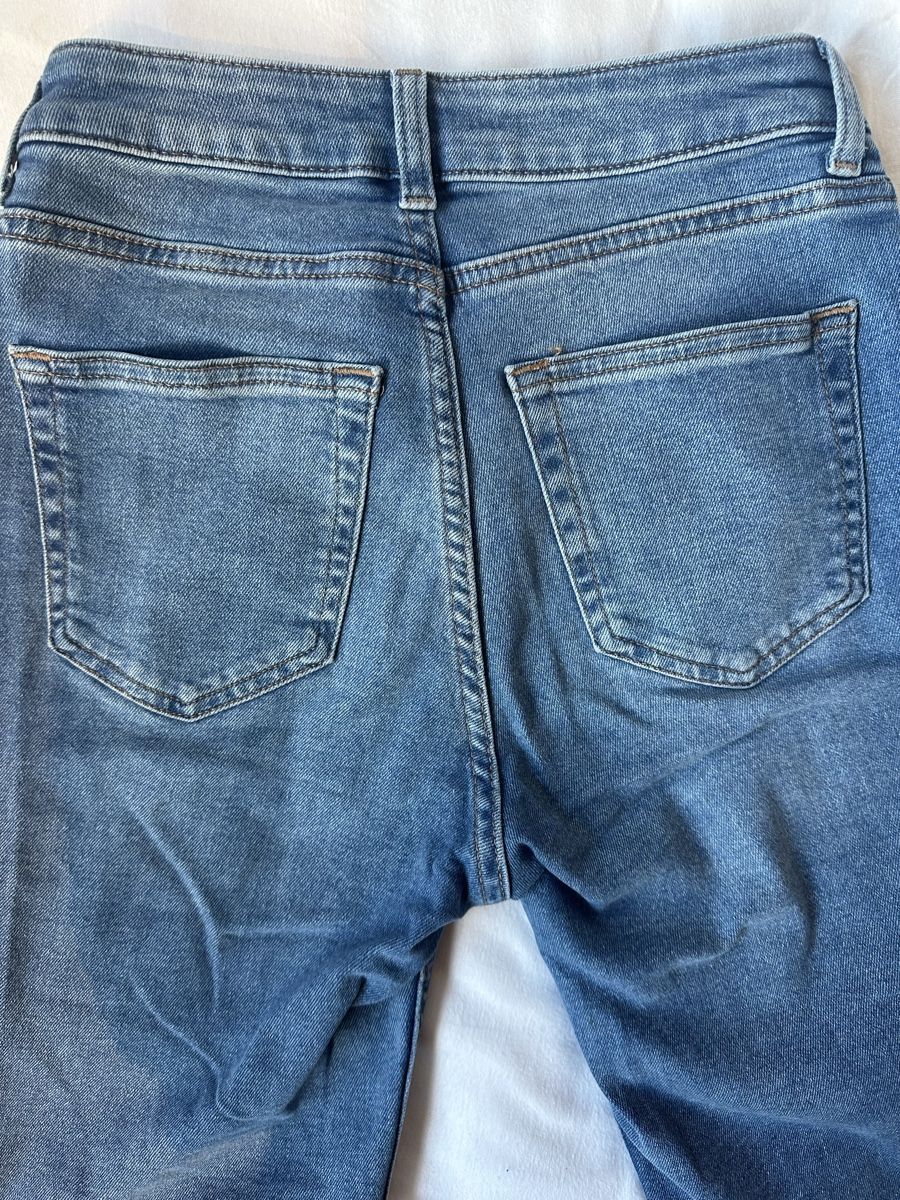 H&M Jeans: H&M flared high waist jeans - 34 – Nuovo (secondo la descrizione) da Kerns venduto da liv_8rly 4
