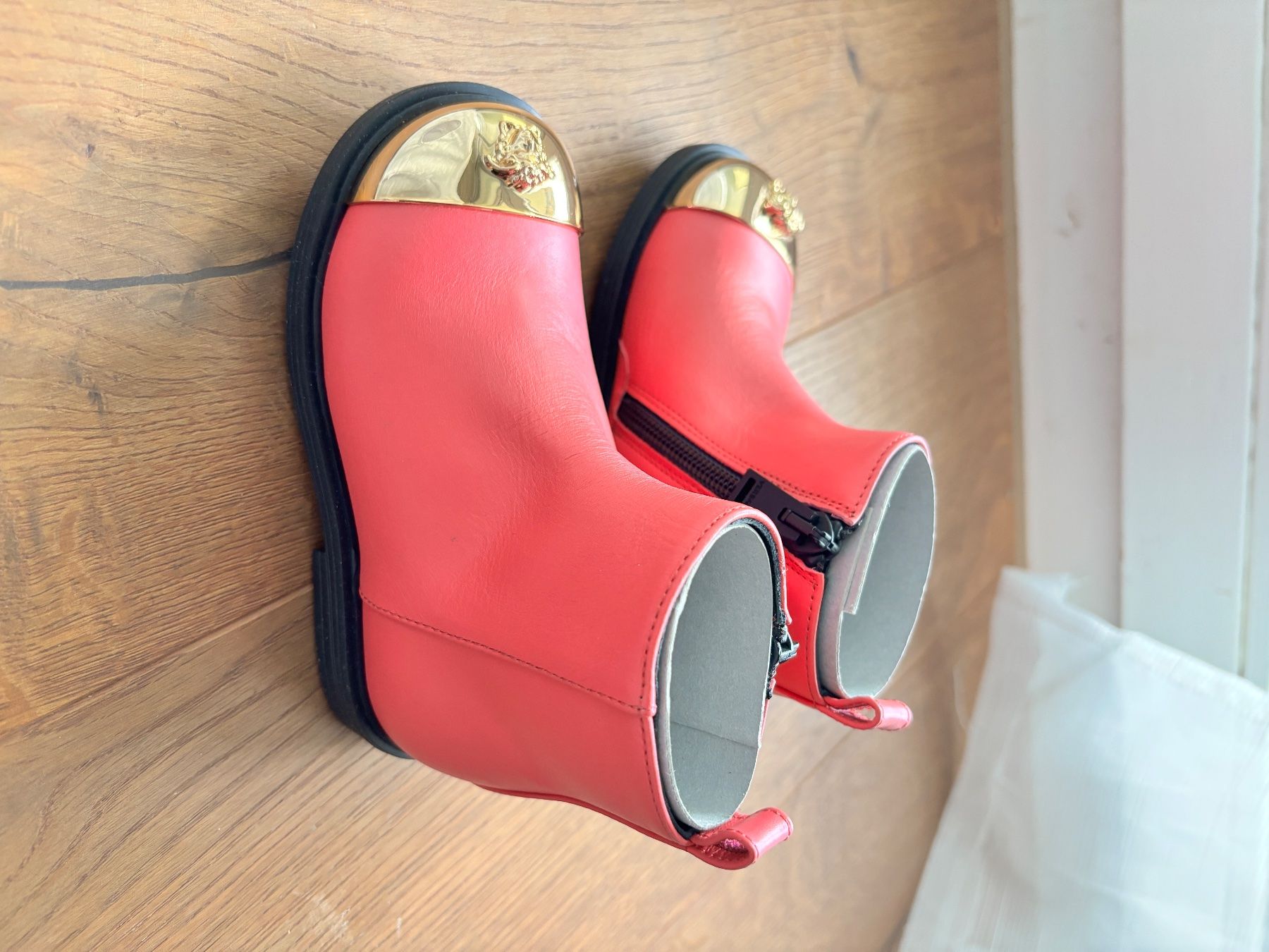 Versace Scarpe per ragazze: Brand new Versace leather boots size 23 – Nuovo e nell'imballaggio originale da Cham venduto da ppl_8lbl 5