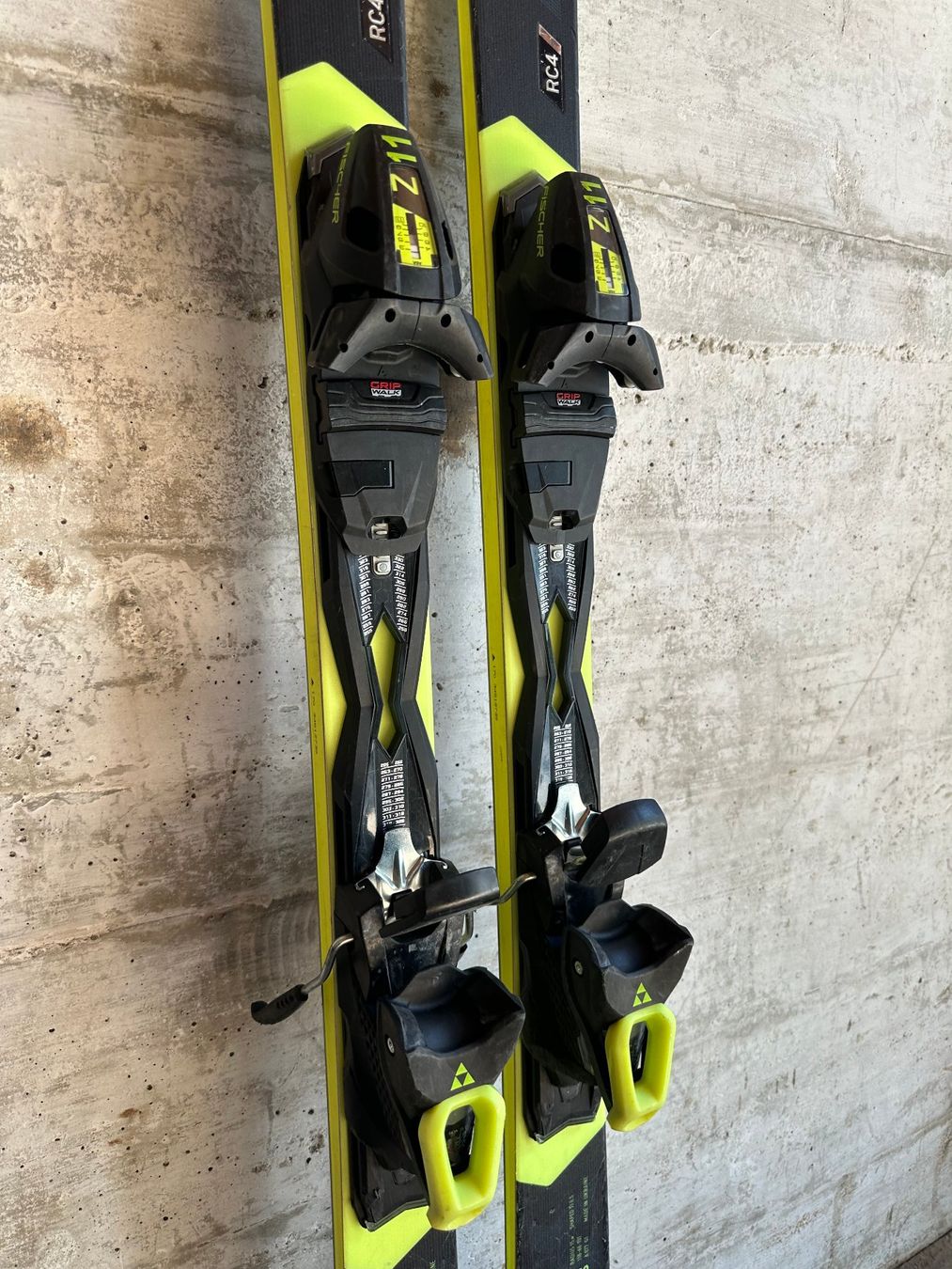 Fischer Skis: Fischer RC4 RCS Ski 170CM 2025 – Gebraucht aus Emmenbrücke von karkarkar 2