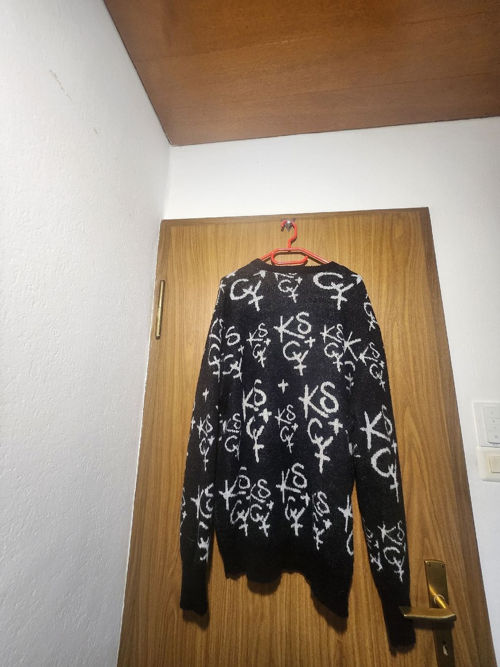 Maglioni & Felpe: Pull KSCY MELBOURNE noir blanc motif L/34 – Usato da Niedergösgen venduto da Eva2410 1