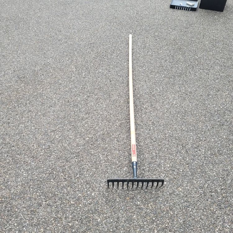 gartenrechen-kaufen-auf-ricardo